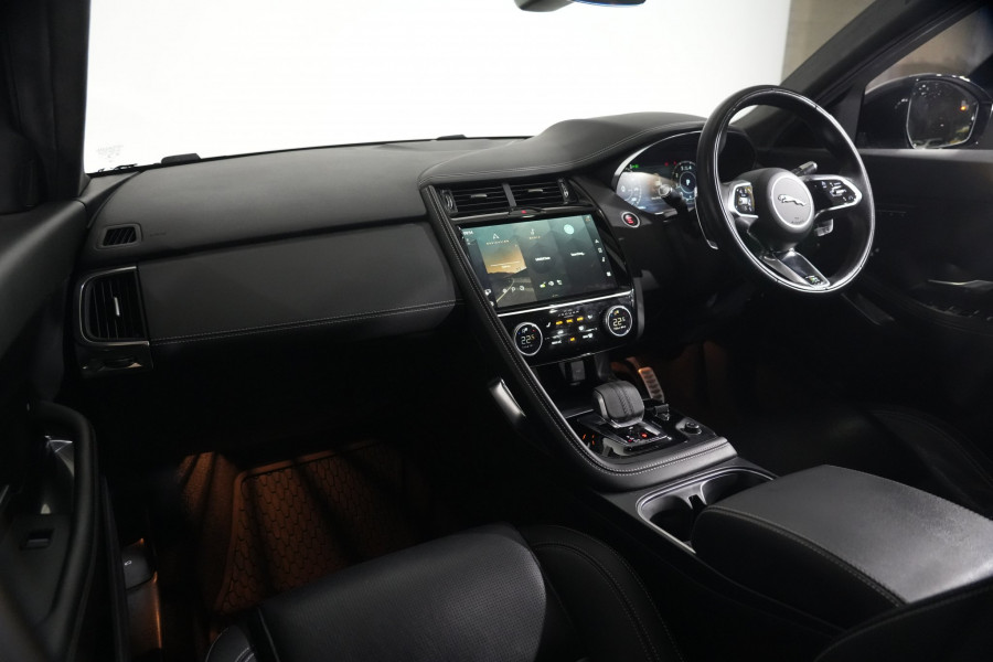 2021 Jaguar E-PACE P250 R-Dynamic SE SUV Image 12