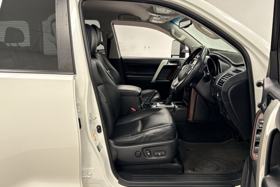 2017 Toyota LandCruiser Prado GDJ150R VX SUV Image 20