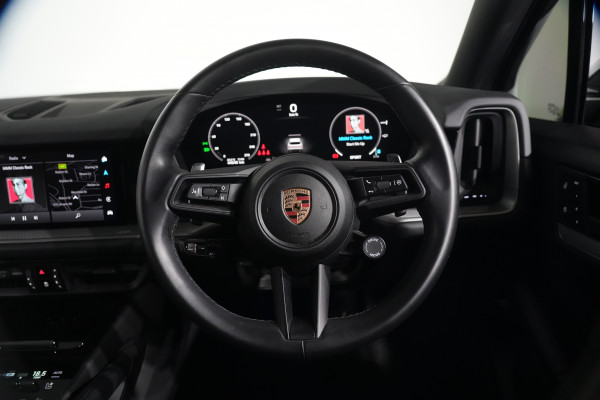 2023 Porsche Cayenne SUV Image 14