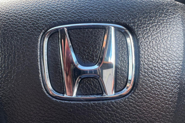 2018 Honda Civic 10th Gen VTi-S Hatch Image 16