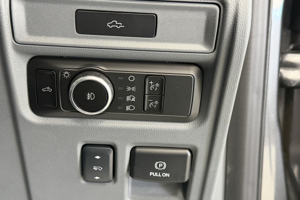 2024 Ford F-150  Lariat Dual Cab Image 26