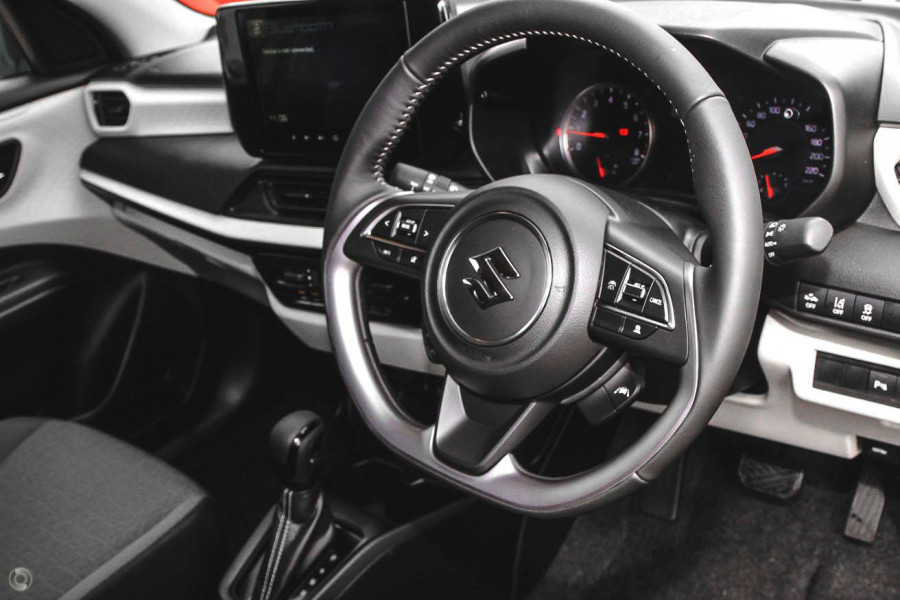 2026 Suzuki Swift UZ Hybrid Plus Hatch Image 4