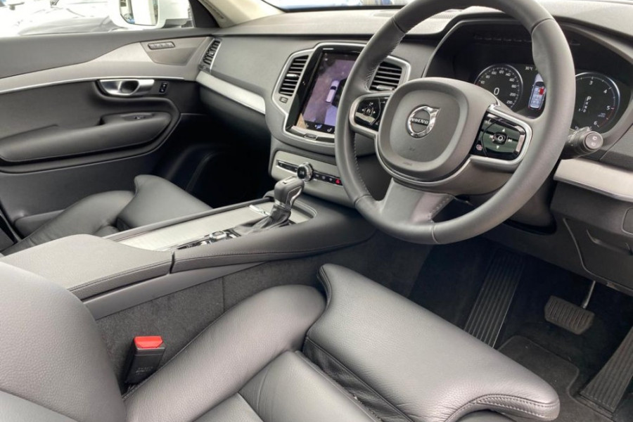 2020 Volvo XC90 L Series D5 Momentum Suv Image 10