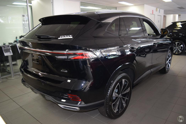 2025 MG HS AS33 Essence SUV