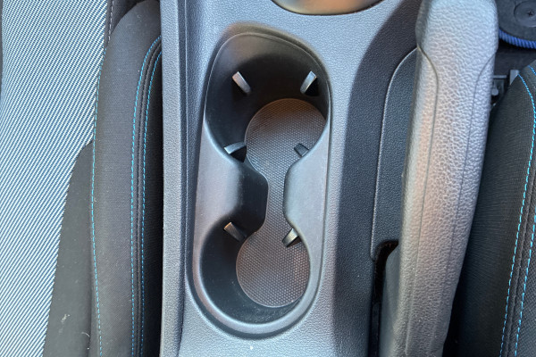 2019 MY20 Hyundai Veloster JS  Coupe Image 17