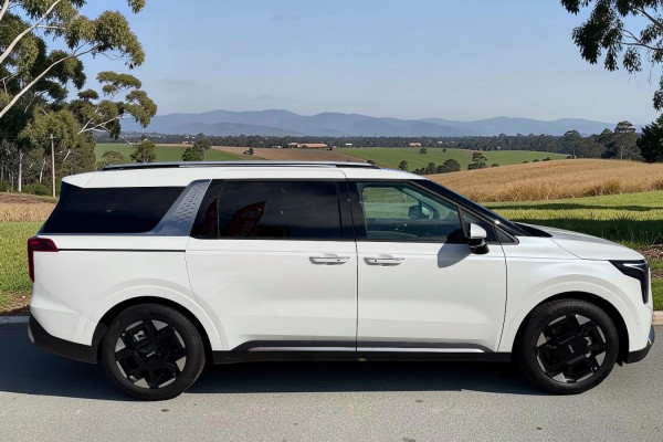 2026 MY27 Kia Carnival KA4 PE GT-Line People Mover Image 2