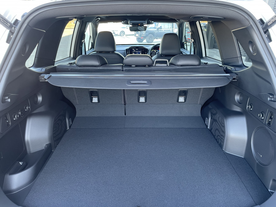 2026 Subaru Forester S6 Hybrid Touring SUV Image 9