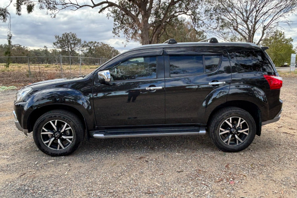 2019 Isuzu MU-X LS-T SUV