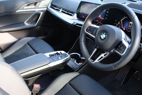 2026 BMW X1 U11 xDrive20i M Sport SUV image 6