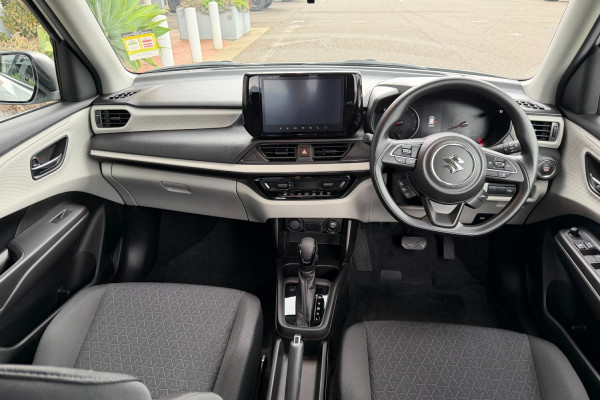 2025 Suzuki Swift Hybrid Hybrid SUV Image 11