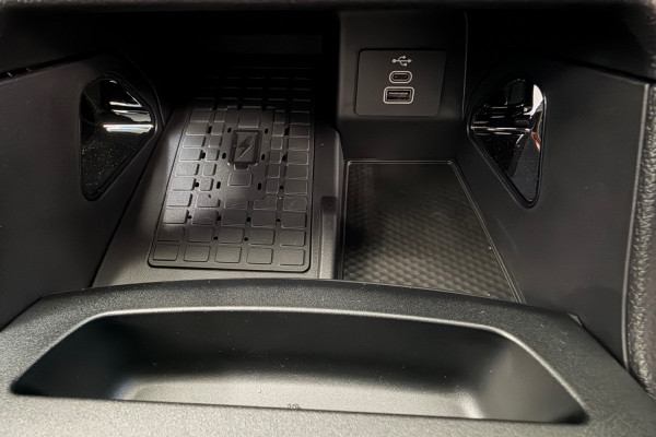 2026 MY26.5 Ford Everest UB Sport SUV Image 33