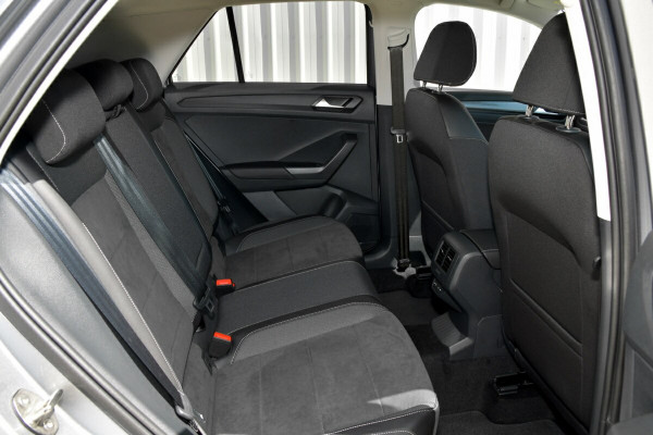 2025 Volkswagen T-Roc D11 110TSI Style SUV Image 5