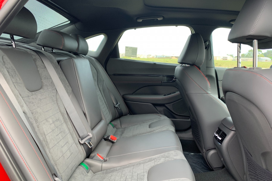 2025 Hyundai Sonata DN8.V4 N Line Sedan Image 11