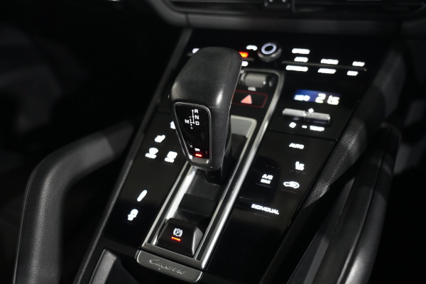 2018 Porsche Cayenne E-Hybrid SUV Image 19