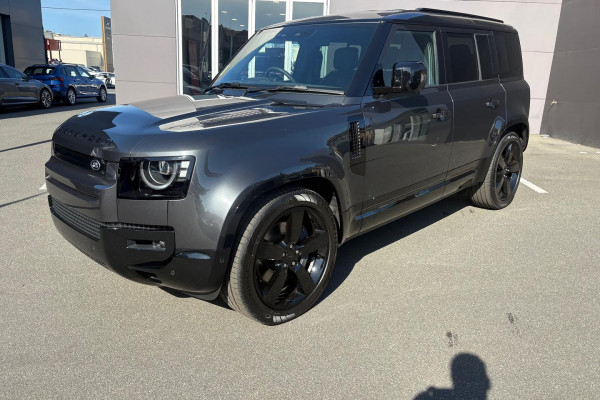 2026 Land Rover Defender L663 110 P425 X-Dynamic SE SUV Image 25