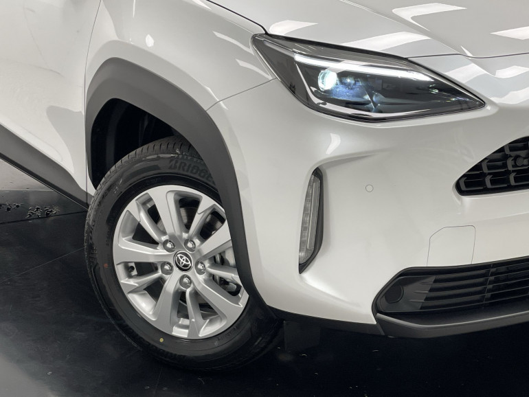 2022 Toyota Yaris Cross Hybrid GXL review - Drive