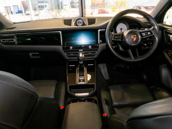 2024 Porsche Macan 95B S SUV image 18