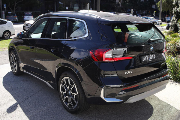 2024 BMW iX1 U11 eDrive20 xLine SUV image 6