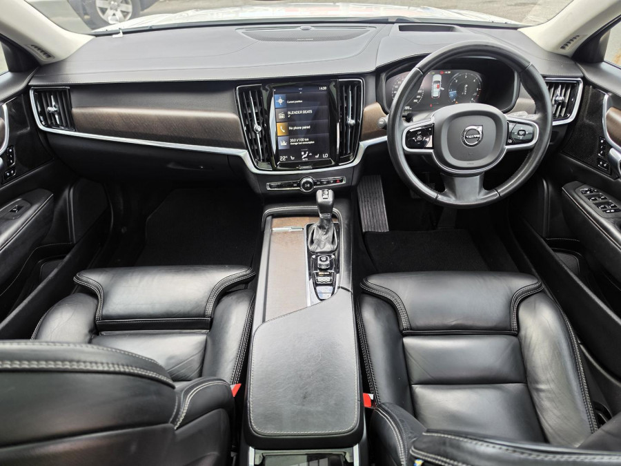 2019 Volvo V90 Cross Country P Series D5 Wagon Image 20