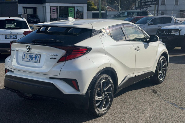 2020 Toyota C-HR NGX Koba SUV Image 2