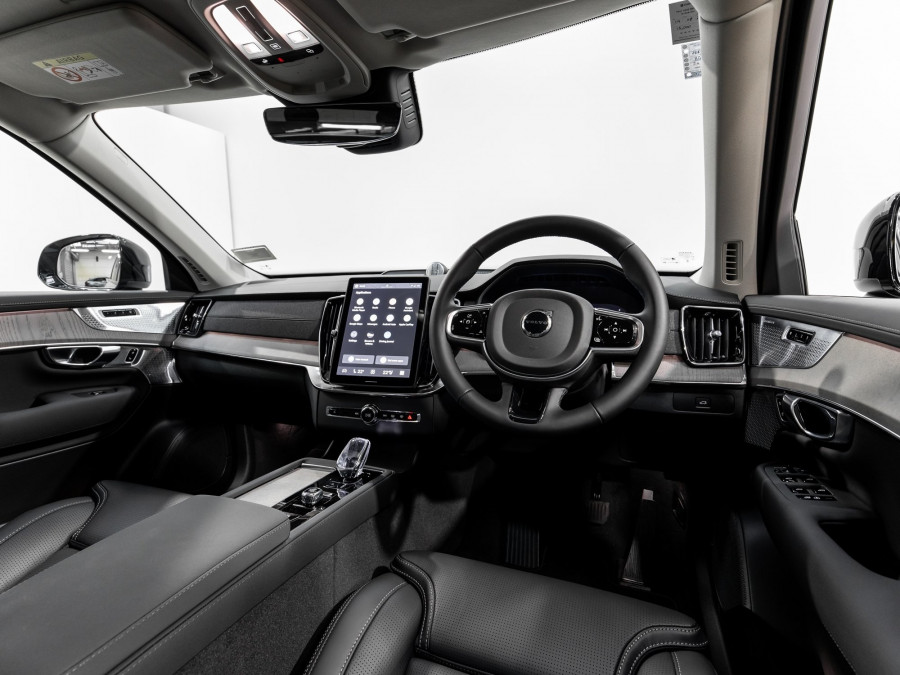 2026 Volvo XC90 L Series Ultra B5 Bright SUV Image 12