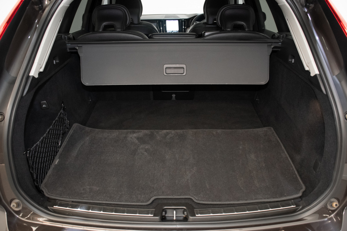 2021 Volvo XC60 UZ B5 Inscription SUV