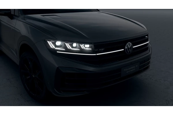 2026 Volkswagen Touareg RC R SUV Image 4