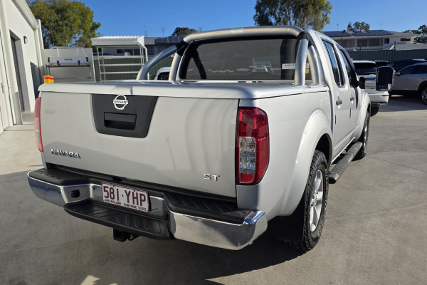 2013 Nissan Navara D40 Series 6 ST Dual Cab Pickup Image 3