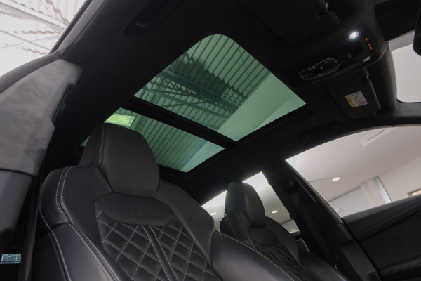 2021 Audi SQ8 F1 TDI SUV image 16