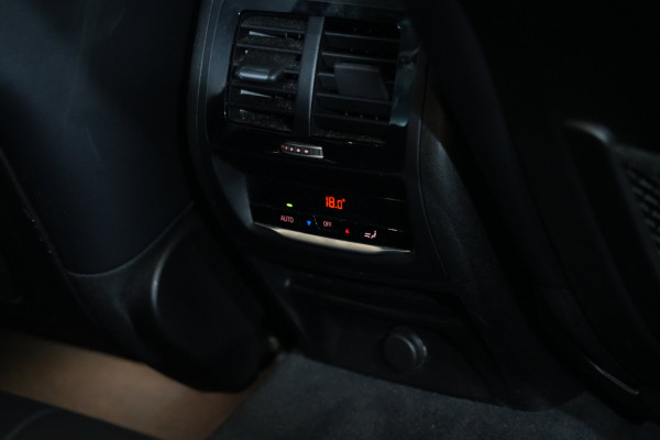 2018 BMW X4 M40i SUV Image 26