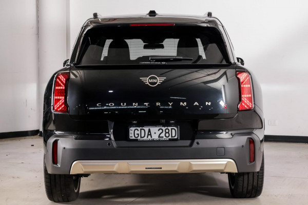 2025 MINI Countryman U25 S Favoured SUV image 5
