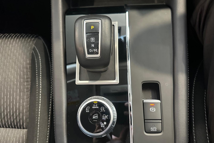 2024 Mitsubishi Outlander ZM LS SUV Image 16