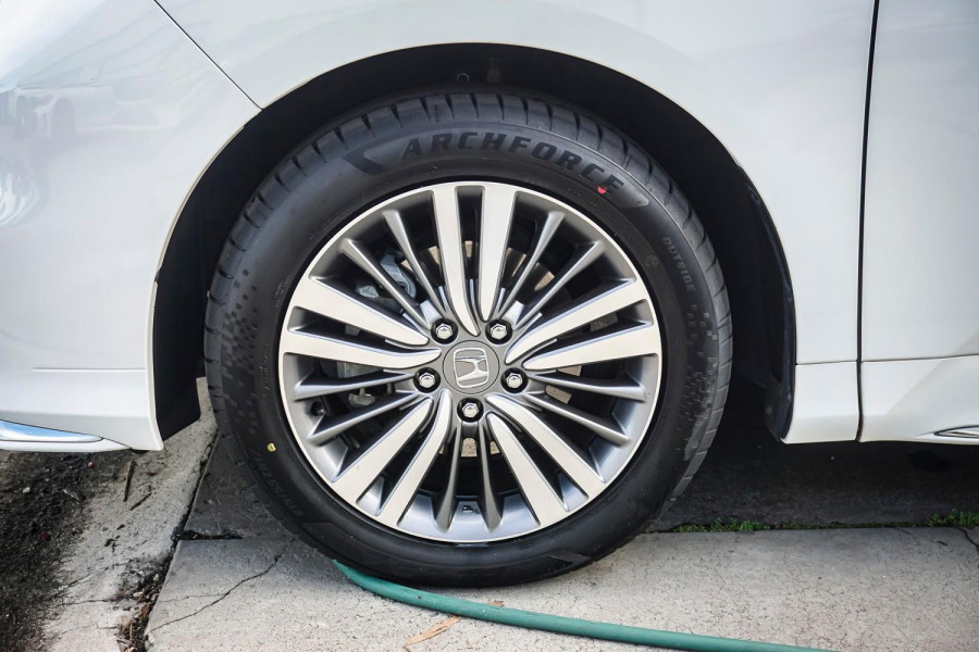 2019 Honda Odyssey 5th Gen VTi-L People Mover Image 20