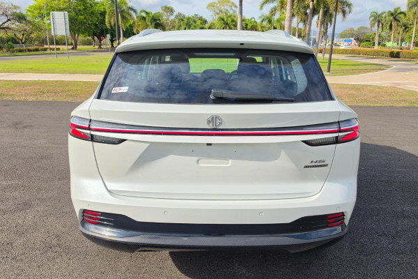 2026 MY25 MG HS AS33H Excite Hybrid+ SUV Image 11