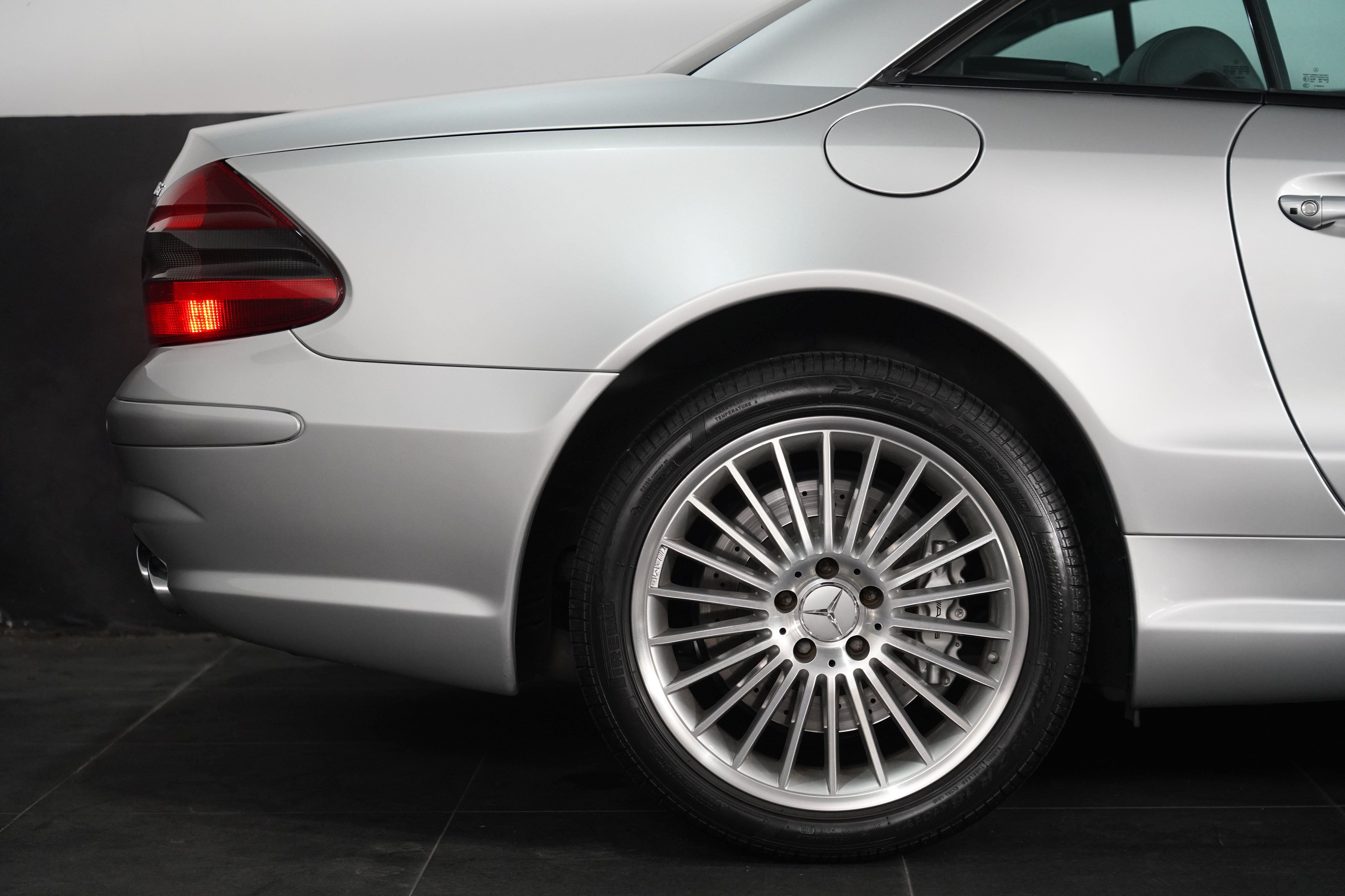 2003 Mercedes-Benz SL 55 AMG Convertible Image 14