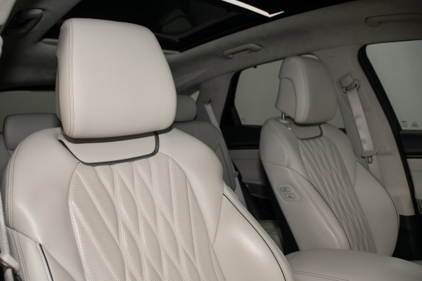 2023 Genesis GV70 2.5t Awd SUV Image 4