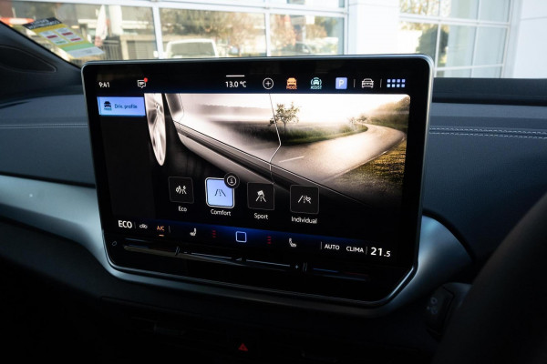 2025 Volkswagen ID. 5 E2 Pro SUV Image 18