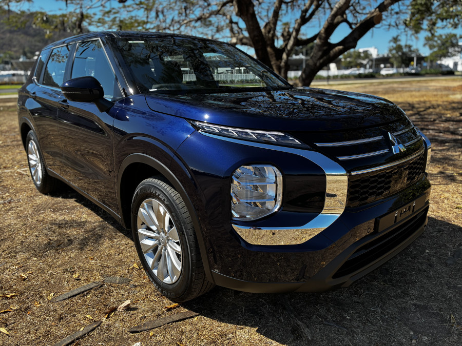 2026 Mitsubishi Outlander ZM ES SUV Image 1