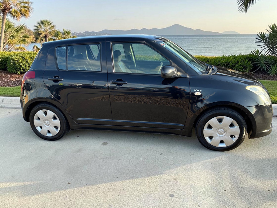 2007 Suzuki Swift RS415 GLX Hatch Image 2