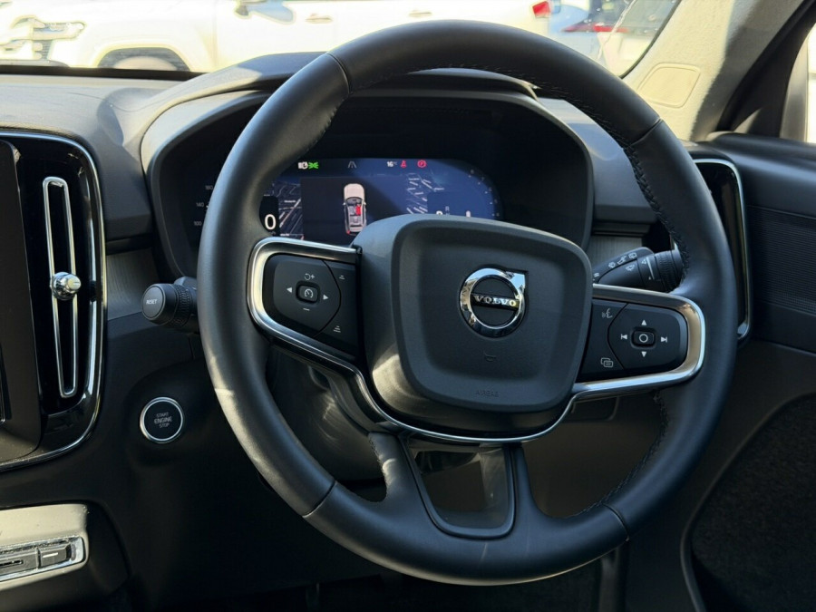 2026 Volvo XC40 XZ Plus B4 SUV Image 16