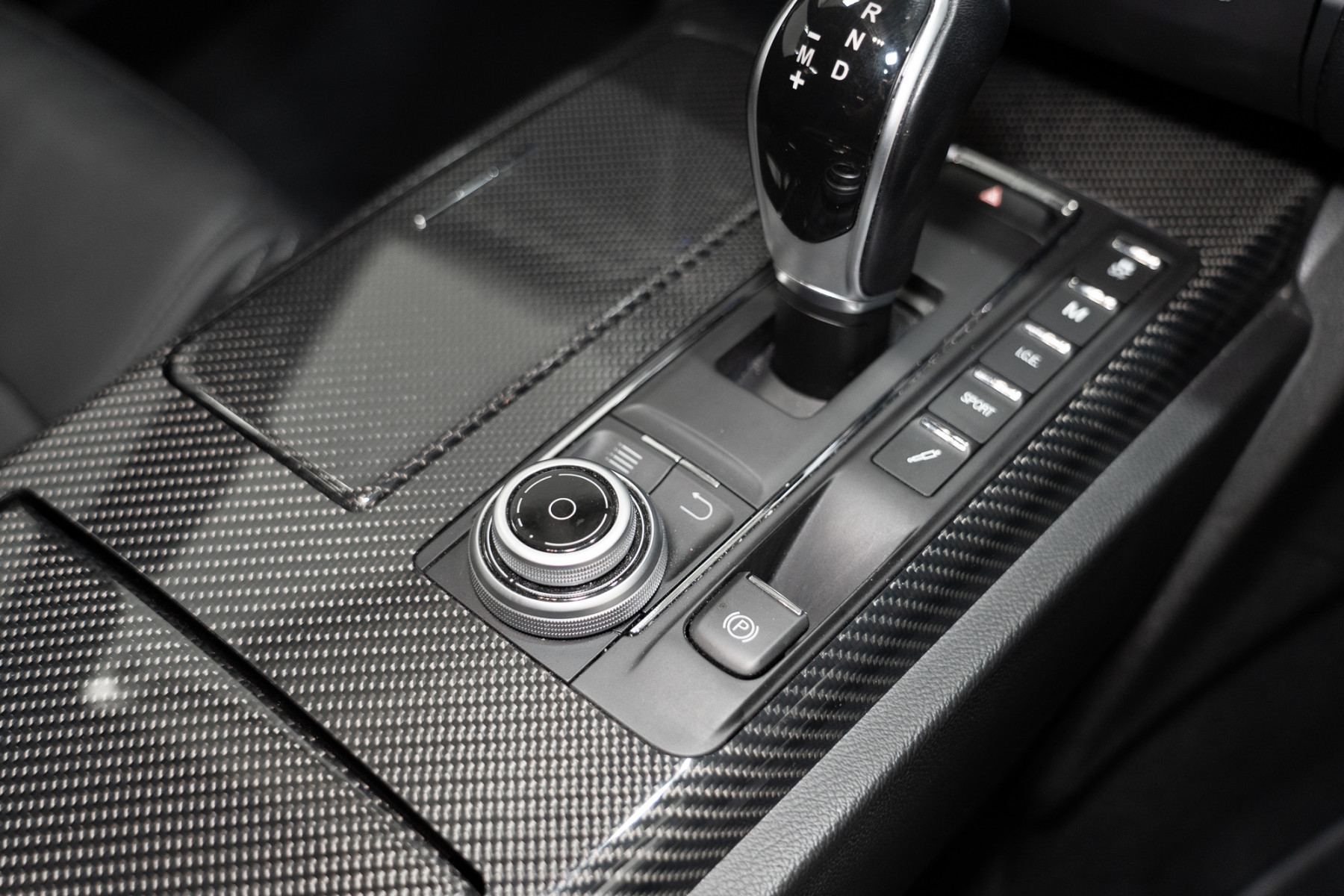 2018 Maserati Ghibli Gransport Sedan Image 18