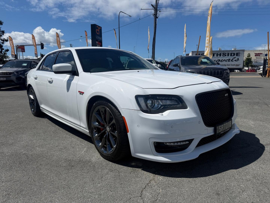 2018 MY19 Chrysler 300 LX SRT Sedan Image 7