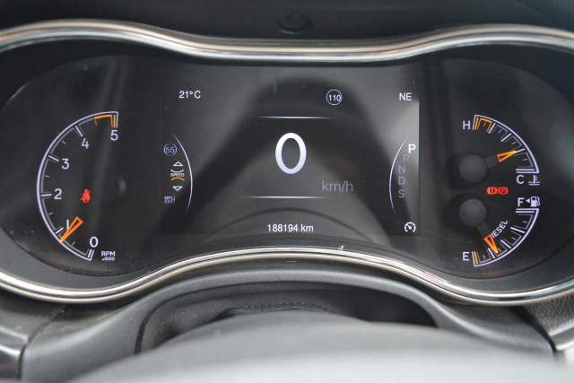 2014 Jeep Grand Cherokee Limited 8 of 27