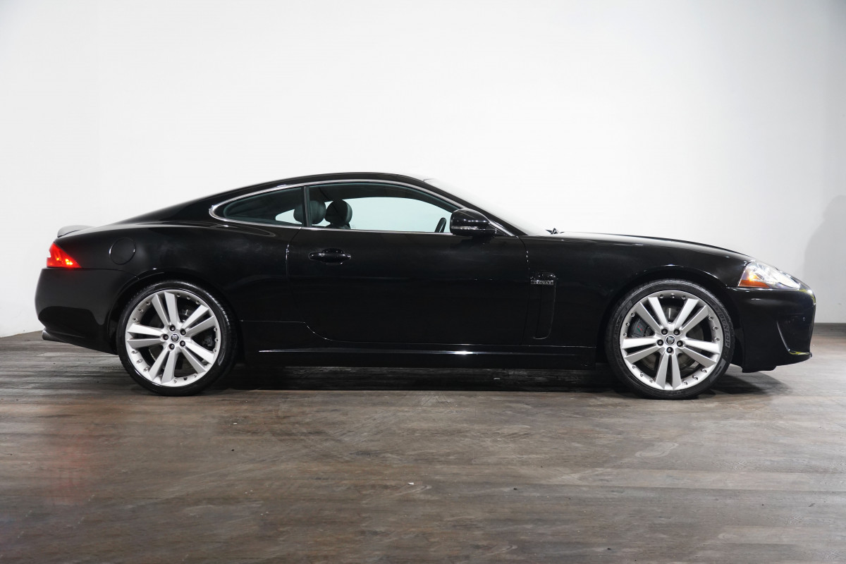 2010 Jaguar Xkr 5.0 Sc V8 Coupe Image 4