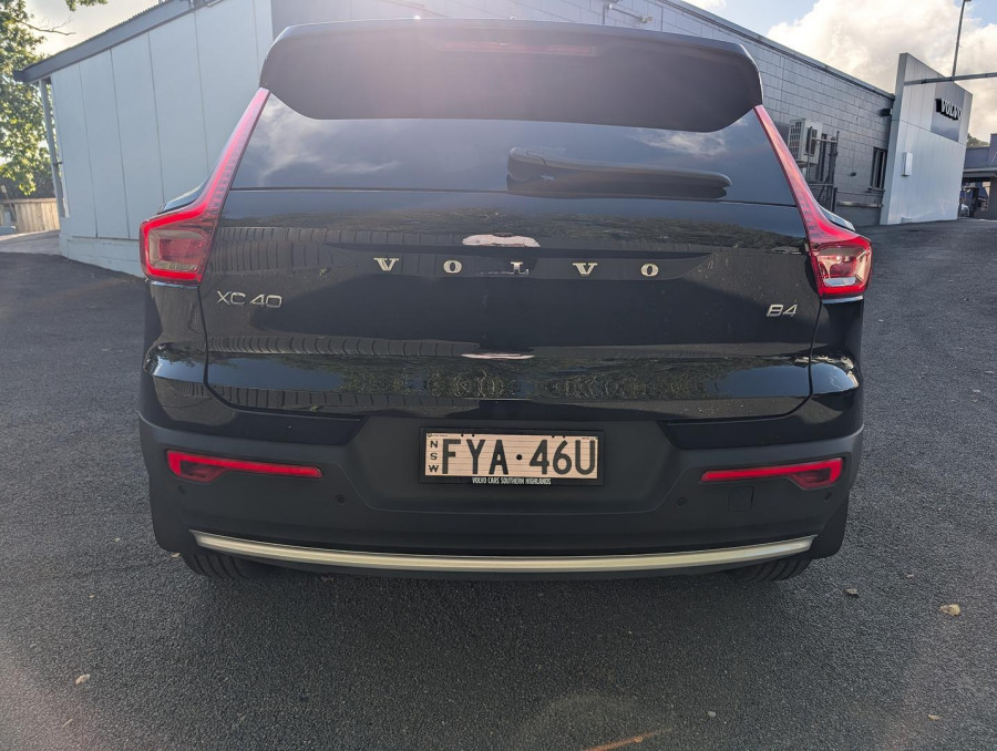 2025 MY26 Volvo XC40 XZ Plus B4 SUV Image 11