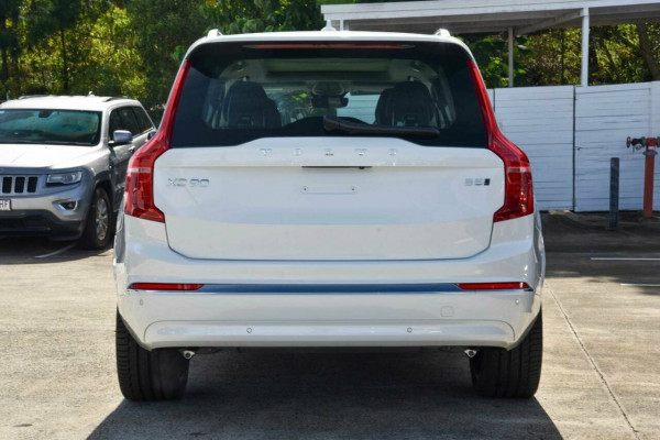 2024 MY25 Volvo XC90 L Series Ultra B5 Bright SUV Image 3