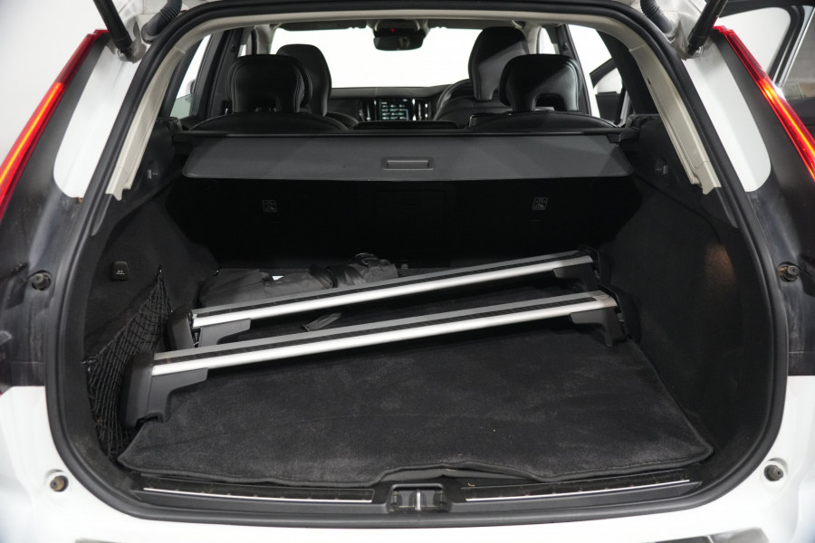 2021 Volvo XC60 UZ D4 Momentum SUV