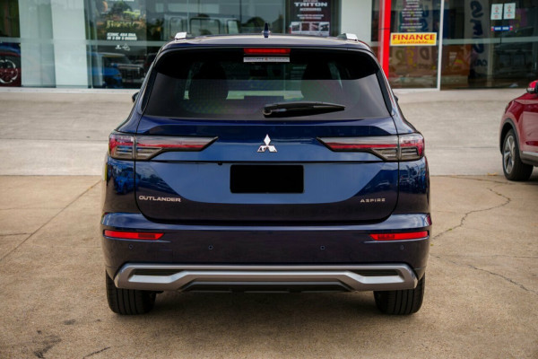 2025 Mitsubishi Outlander ZM Aspire SUV Image 3
