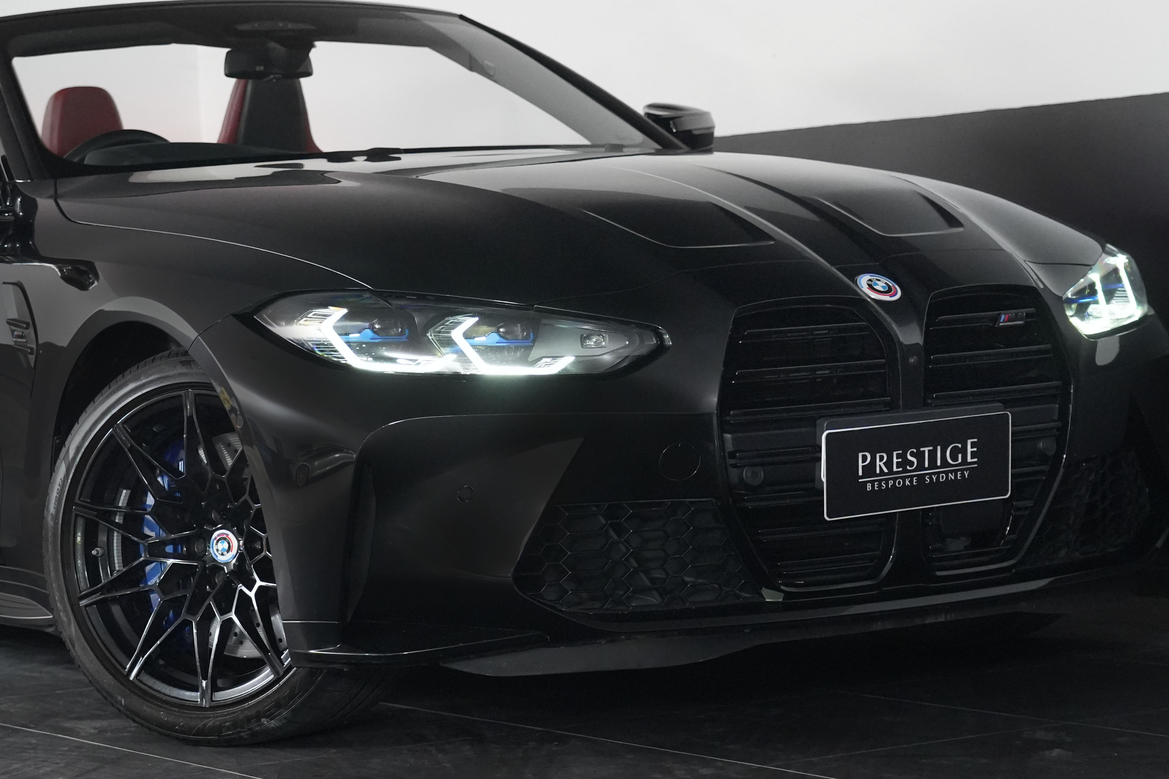 2022 BMW M4 Competition Convertible Image 15