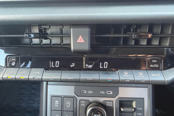 2025 Toyota HiLux GUN126R SR5 48V Ute Image 19